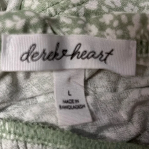 Derek Heart Floral Cropped Peplum Top - Picture 5 of 8